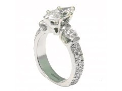 Pave & Side Stone Mounting